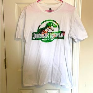 Jurassic Park Graphic Tee! Size L